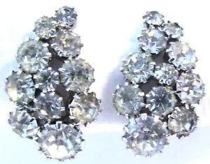 Funkelnde Vintage signierte Weiss klare Strass-Clip-Ohrringe - Bild 1 von 6