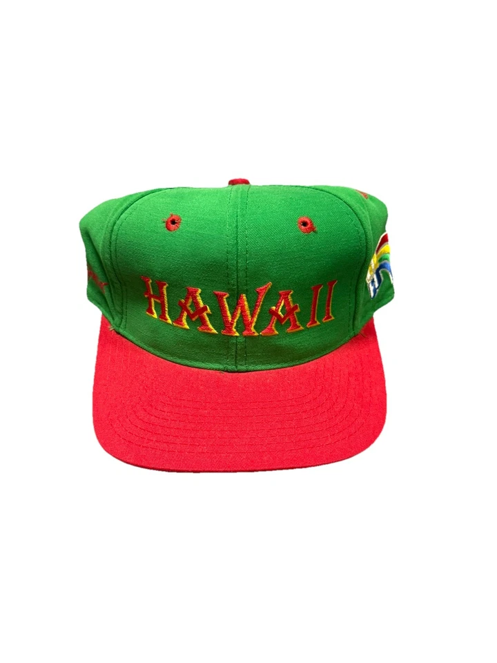 Sombrero ajustado arco iris vintage de la firma de la Universidad de Hawaii años 90 logotipo de la NCAA talla 7 Foto 1 de 4