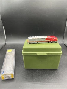 Athearn 16809 N Scale Santa Fe EMD FP45 Diesel Locomotive #100 DC Version - Picture 1 of 11