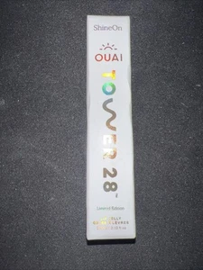 Tower 28 x OUAI Edizione Limitata ShineOn Lip Jelly CHILL IN ST. BARTS - Nuovo con scatola - Foto 1 di 4