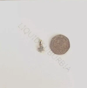 9ct 375 Yellow Gold Round Brilliant Cut 0.25ct Diamond Cluster Flower Pendant - Picture 1 of 6