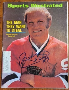 Bobby Hull signed Blackhawks 6/19/72 Sports Illustrated mag Signed IP guaranteed - Picture 1 of 3