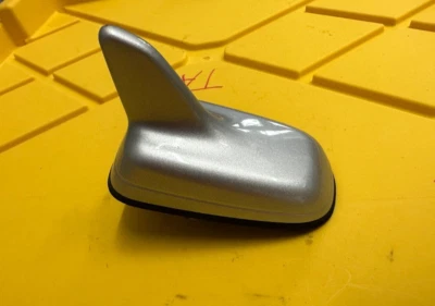 Radio de techo Audi A4 A5 A6 A7 2012-2017 antena aleta de tiburón OEM GRIS *altrán Foto 1 de 4