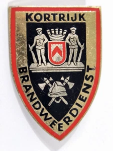 Feuerwehr- Abzeichen " Brandweerdienst Kortrijk " Belgien - Picture 1 of 2