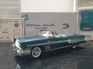 Danbury Mint 1958 Pontiac Bonneville Convertible 1:24 Scale Diecast Model Car - Picture 1 of 16