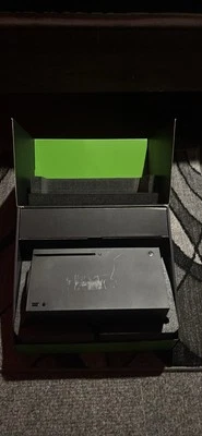 Consola de juegos Microsoft Xbox Series x 1 TB de gama alta Foto 1 de 4