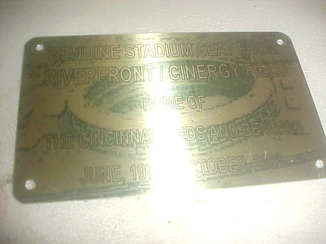 Placa de asiento de estadio Reds Riverfront/Cinergy Foto 1 de 1