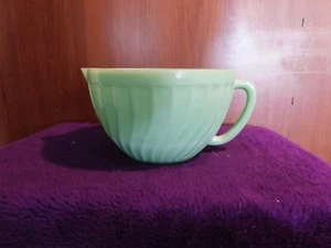 Cracker Barrel Jade Glass/Jadeite Measuring / Sauce Bowl Vintage *HTF* RARE - Picture 1 of 7