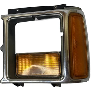 87 88 89 90 Dakota OEM Corner Light Headlight Bezel Grille Grill Chrome Trim LH - Picture 1 of 4