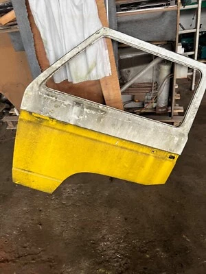 VW T25 T3 TRANSPORTER 1987 1.6 D JX PASSENGER LEFT SIDE FRONT DOOR - Image 1 of 4