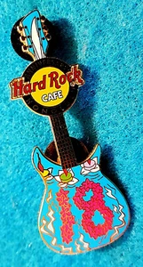 GUITARRA ACUÁTICA HONOLULU 18º ANIVERSARIO FLORAL LEI HIBISCO Hard Rock Café PIN - Imagen 1 de 1