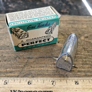 RC Remote Airplane Gas Nitro Tank Perfect #19 Wedge Tank 1/2-Oz NEW VINTAGE ☆US - Picture 1 of 2