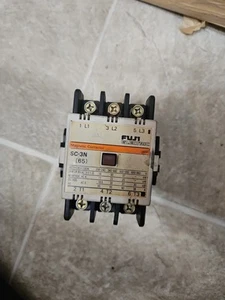 FUJI SC-3N (65) MAGNETIC CONTACTOR, 100/110V COIL - Picture 1 of 7