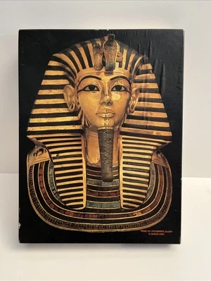 1976 KING TUTANKHAMUN KING TUT BURIAL MASK JIGSAW PUZZLE SPRINGBOK HALLMARK - Image 1 of 4