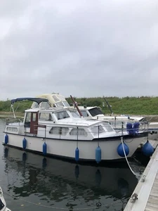 Stahlboot Verdränger in den Niederlanden Lathum - Bild 1 von 20