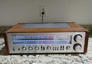 Technics SA-700 AM/FM Stereo Radio Receiver - Picture 1 of 8