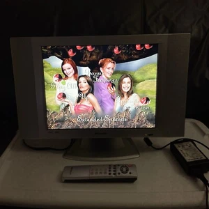 Polaroid TV FLM 1511 15" Flat LCD Gaming Tv Monitor w/ Remote Tested Works - Picture 1 of 10