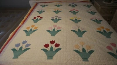 Vintage Appliqued Quilt TULIP PATTERN, 78"X94", Multi-Color Tulips & Border - Image 1 of 4