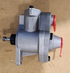 1W-1700 Cast Iron Fuel Lift Transfer Pump For CAT 3406B 3406C Engines - Picture 1 of 5