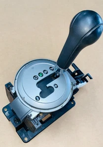 2004-2011 MITSUBISHI ENDEAVOR GEAR SHIFT LEVER FLOOR SHIFTER ASSEMBLY OEM - Picture 1 of 7