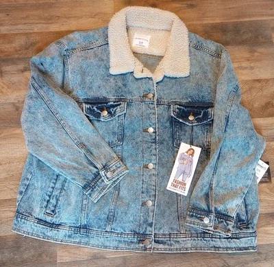Celebrity Pink Women’s XL Sherpa  Denim Jean Trucker Jacket Acid Wash - Image 1 of 4