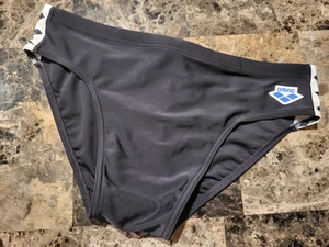 Arena Icons Swim Brief Solid Black Competition Diving Briefs Mens Size 32 - Picture 1 of 4