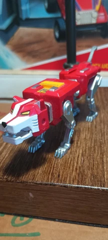 2005 Toynami Voltron Red Lion Cover