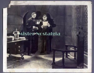 Vintage Foto 1931 Warner Oland Mischa Auer in The Drums of Jeopardy Horror - Bild 1 von 2