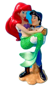 RARA Figura de Porcelana del Parque Disney de la Sirenita Ariel y el Príncipe Eric de Disney - Imagen 1 de 5