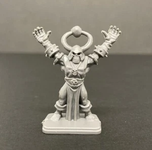 Hero Quest Original Vintage Sorcerer Grey Unpainted Figure Spare Part 1989 - Picture 1 of 6