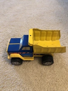 Vintage Metal & Plastic Tonka Toy GVW 40,000 Dump Truck Rolling Toy Vehicle - Picture 1 of 3