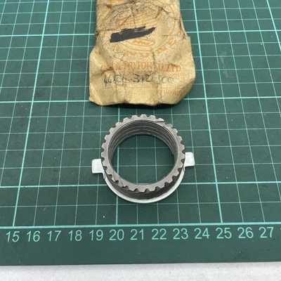 44806-312-000 Genuine Honda Speedometer Speedo Gear SL 350 NOS - Image 1 of 4