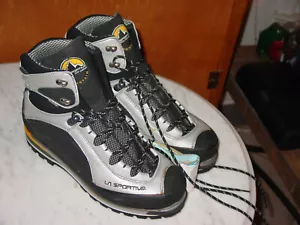 Mens La Sportiva Mountaineering Boots! Size 10.5 NWT's! - Picture 1 of 13