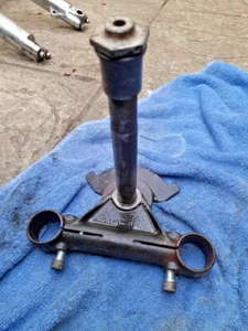 Harley Davidson Ironhead Bottom Yokes P/N 47696-83 - Bild 1 von 3