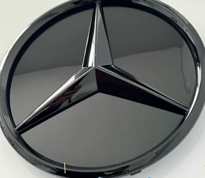 Mercedes-Benz Emblema griglia a stella rialzata nera 2018-23 W205 W177 W247 A0008881000 - Foto 1 di 20