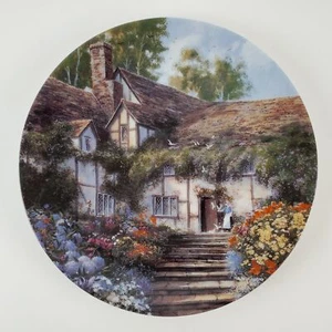 Cottagecore Summer's Bright Welcome Collector Plate 1 a lo largo de un carril inglés certificado de autenticidad - Imagen 1 de 9