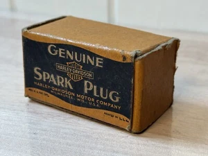 Vintage Genuine HARLEY DAVIDSON 17-P-5430 18mm Spark Plug Box WW2-era Issue - Picture 1 of 8