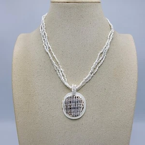 Collar Colgante Sea Shell Blanco Cuentas Multi Hilos 17" - Imagen 1 de 12