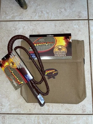 2 PIEZAS OFICIAL INDIANA JONES BOLSA DE LONA CARTERA Y LÁTIGO CONJUNTO DE DISFRAZ ACCESORIO NUEVO Foto 1 de 4