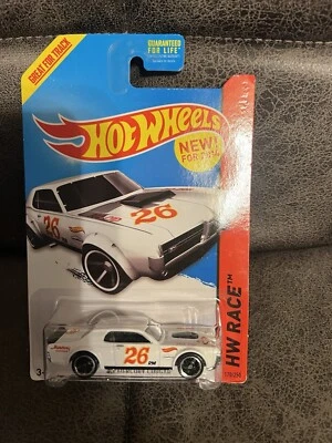 Mercury Cougar 68 Hot Wheels; blanco; serie HW Race 2014  Foto 1 de 2