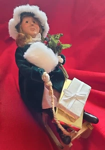 2001 Byers Choice The Carolers Victorian Girl on Wooden Sled with Gifts - Picture 1 of 10