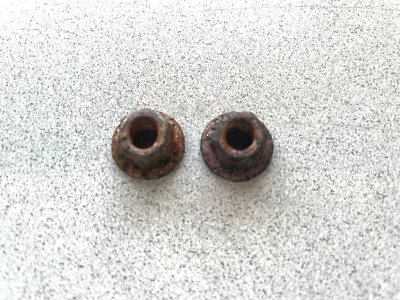 BMW X5 3.0Si E70 2007-2013 ~ 2 tuercas hexagonales de escape ~ 18307530972 Foto 1 de 3