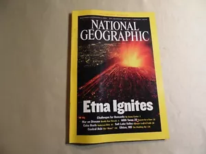 National Geographic Magazine / February 2002 / Free Domestic Shipping - Imagen 1 de 2