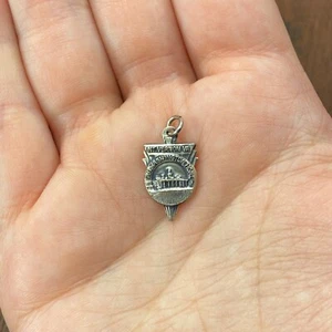 Vintage Bates & Klinke 925 Sterling "Mount Vernon GW Home" Anhänger Charm - Bild 1 von 3