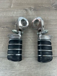 Kuryakyn Switchblade Harley Chrome Front Foot Pegs - Picture 1 of 3