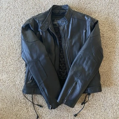 Abrigo chaqueta de cuero negro Leather Gallery para mujer talla grande  Foto 1 de 4