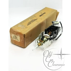 1980-1983 Lincoln Mark VI Headlight Switch WITHOUT Autodim (E0LY11654C) NOS - Picture 1 of 4