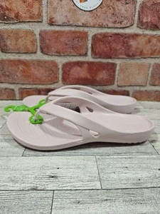 Crocs Kadee II Damen-Flip-Flops Größe 8 hellrosa Sandalen 202492-6PI neu mit Etikett - Bild 1 von 9