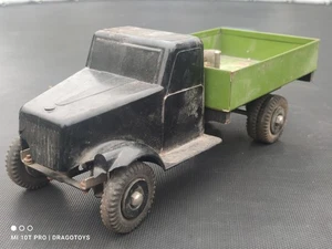 CAMION GIOCATTOLO VINTAGE GAZ 51 BACHELITE ANNI 60 METALLO ZIS ZIL ZIM EPOCA SOVIETICA CCCP USSR - Foto 1 di 24