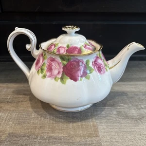 Royal Albert Bone China Old English Rose Teapot 4 Cup - Picture 1 of 19